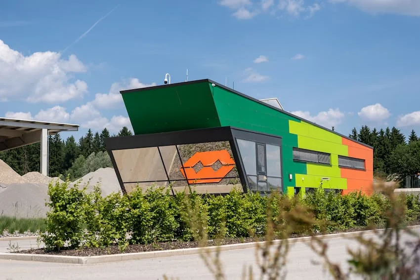 Max-Wild-Betriebsgebäude in Eichenberg